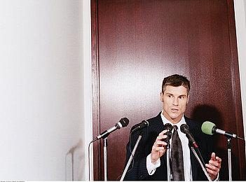 玩家请放心 《冲就完事模拟器2》还会有各种背景故事